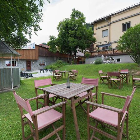 Klub Zlata Ribica Hotell Jesenice Exteriör bild