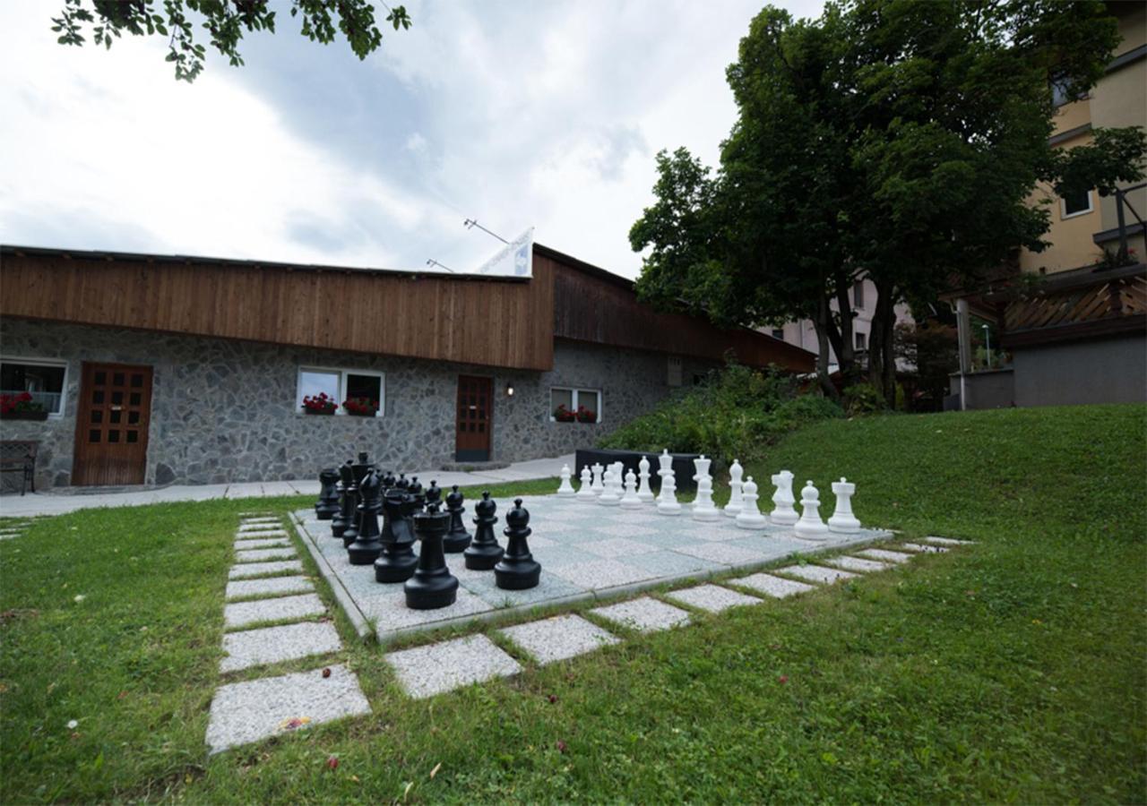 Klub Zlata Ribica Hotell Jesenice Exteriör bild
